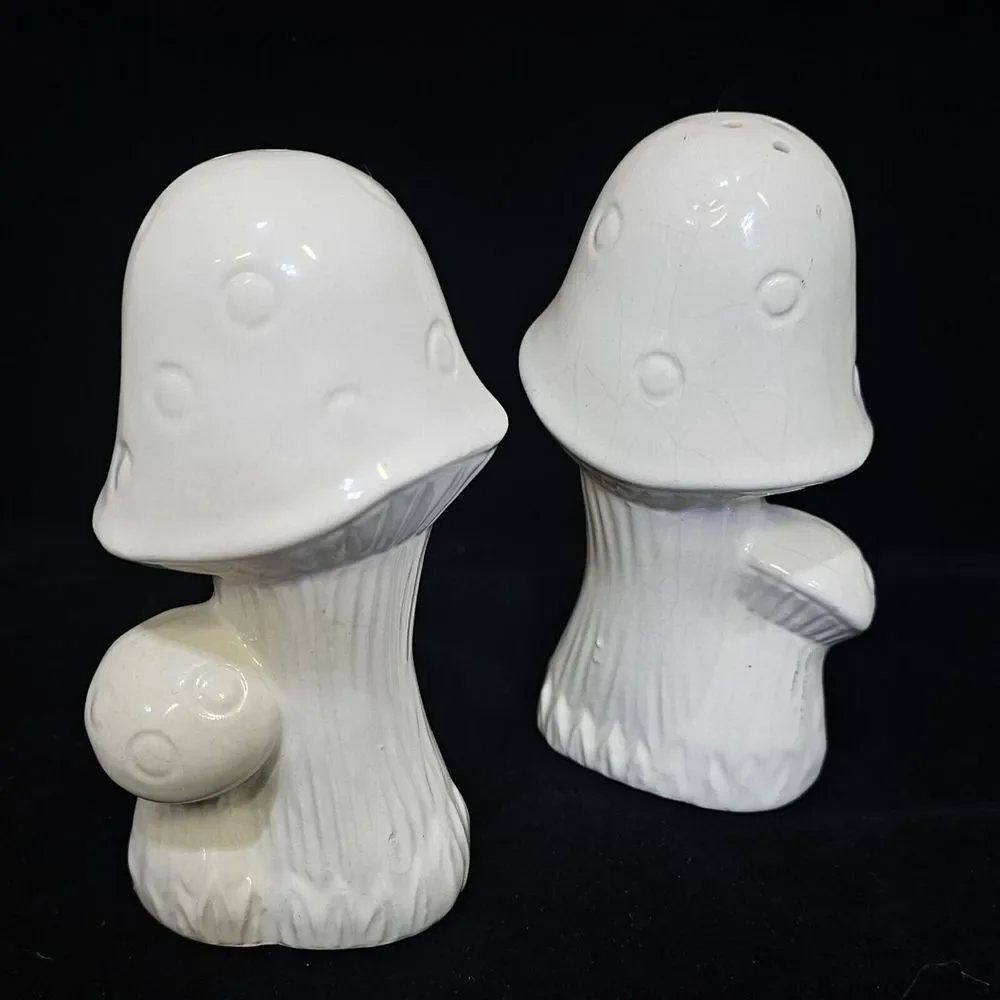 Vintage White Mushroom‎ Phallic Ceramic Salt & Pepper Shakers Japan Kitschy